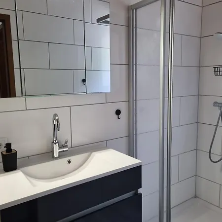 Skyview Apartment *